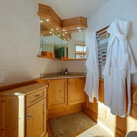 2br Minihome - What'app - 0034-656-619-782 - For Reservations! Apartment St. Moritz