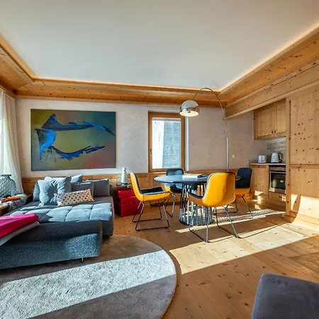 Apartment 2br Minihome - What'app - 0034-656-619-782 - For Reservations! St. Moritz